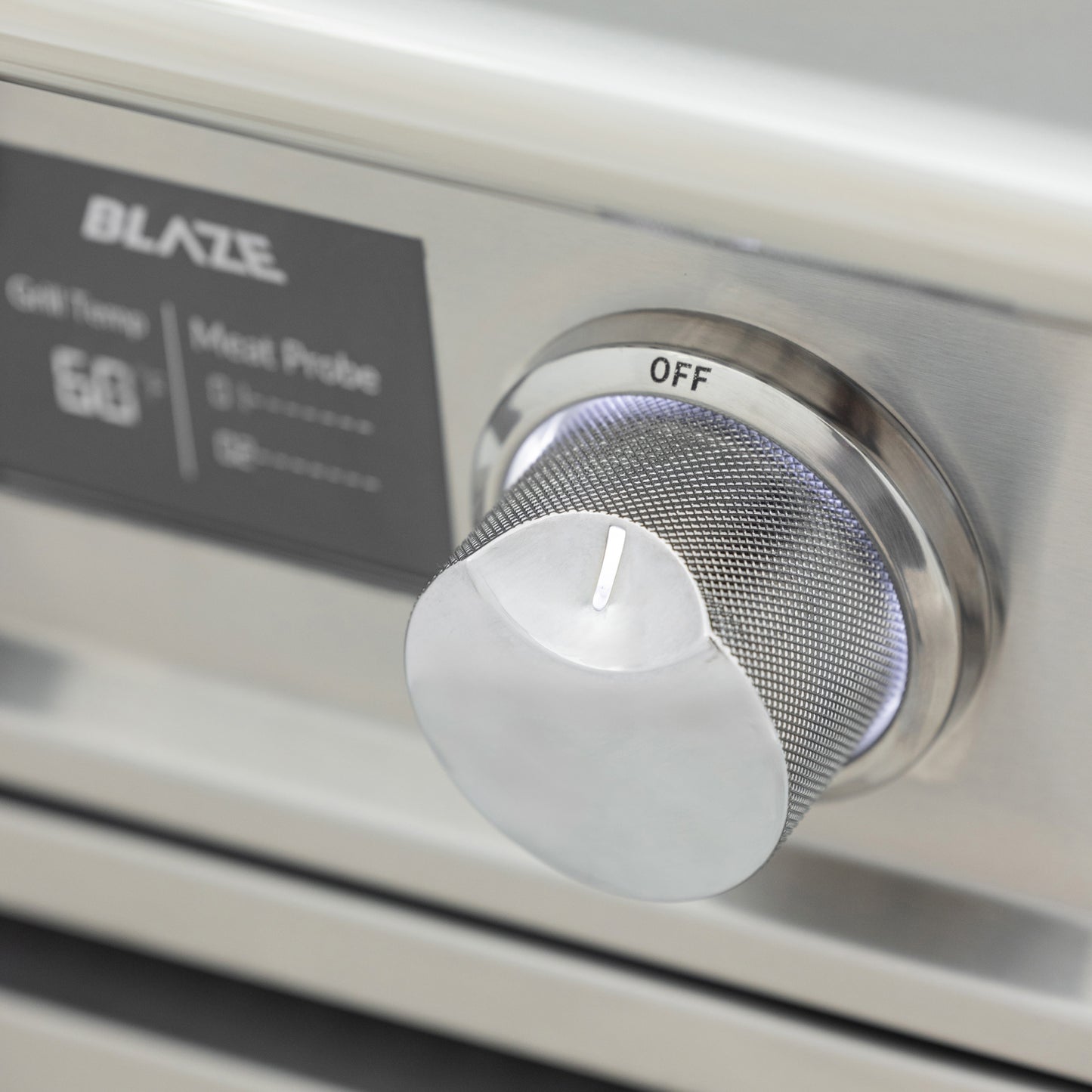 Blaze LTE PRO 32-Inch 4-Burner Built-in Grill w/ Digital Temperature Screen & Rear Infrared Burner (BLZ-4LTEPRO-LP / BLZ-4LTEPRO-NG)