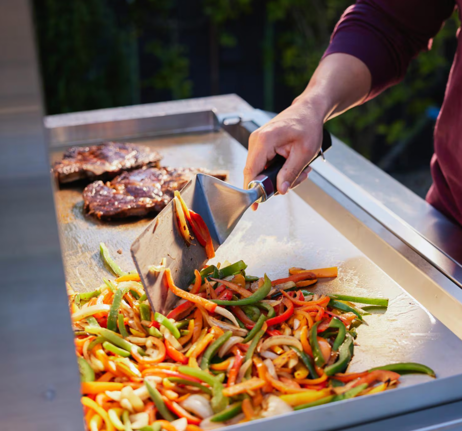 Blaze LTE PRO 40-Inch Built-in Griddle w/ Digital Temperature Screen & Lift-Assist Lid (BLZ-GRIDDLE40-LP / BLZ-GRIDDLE40-NG)