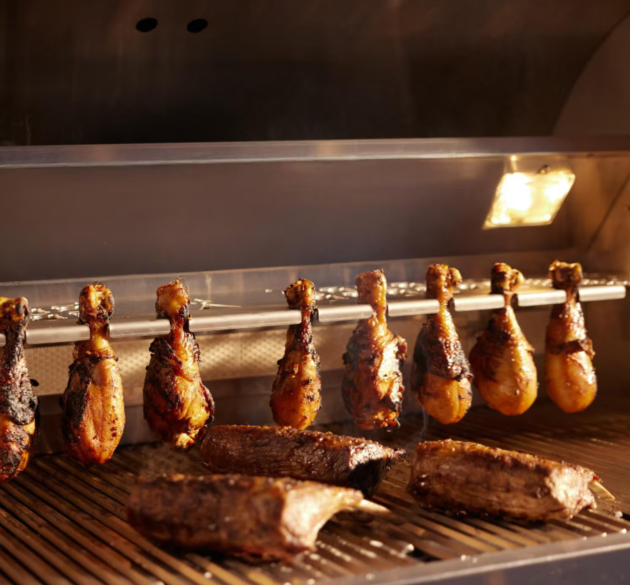 Blaze LTE PRO 32-Inch 4-Burner Built-in Grill w/ Digital Temperature Screen & Rear Infrared Burner (BLZ-4LTEPRO-LP / BLZ-4LTEPRO-NG)